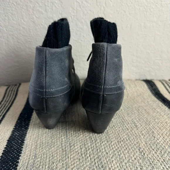 Dr. Scholls Womens Ali Elephant Ankle Boots Gray Suede Leather - Picture 5 of 7